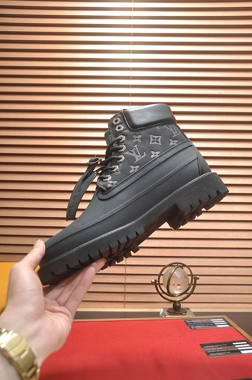 Men's men's shoes💰760💶[LOUIS VUITTON] new original order🍀LV Louis Vuitton* - top version of LV classic trendy shoes! Use imported original LV fabric with rubber surface, breathable mesh lining and original wear-resistant rubber foam outsole! High quality products! Code number 39-45 (46·47 customized)